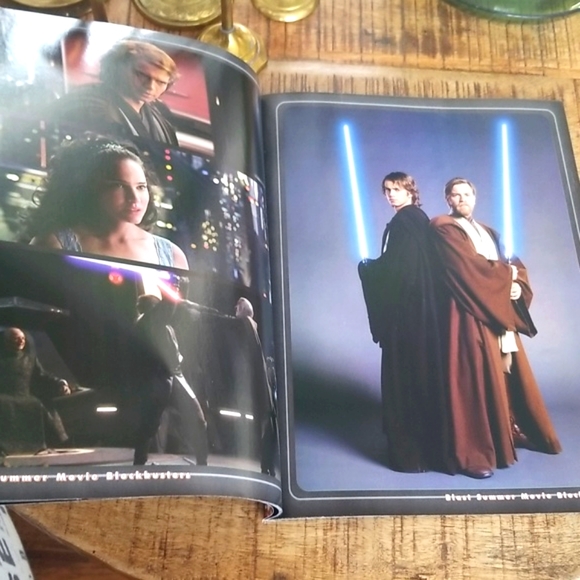 📚Blast at The Movies Presents Star Wars III Magazine 2005 Issue 1 📚 - Picture 6 of 12